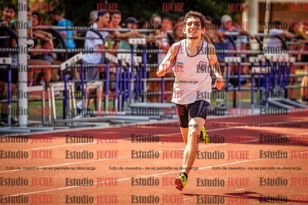 Fotos de los 400 m llanos de varones