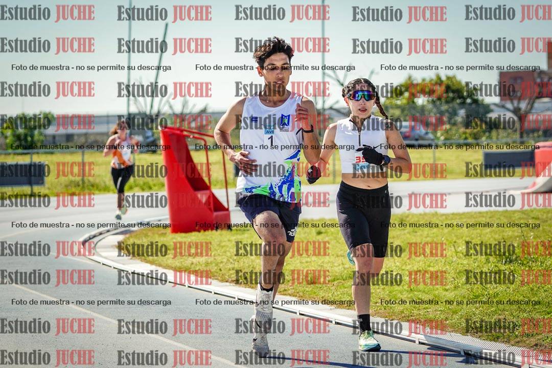 Fotos de los 5000 m llanos de mujeres y varones
