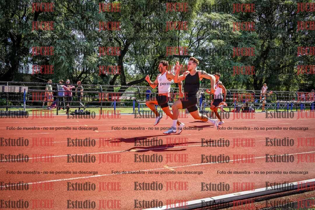 Fotos de los 100 m llanos de varones
