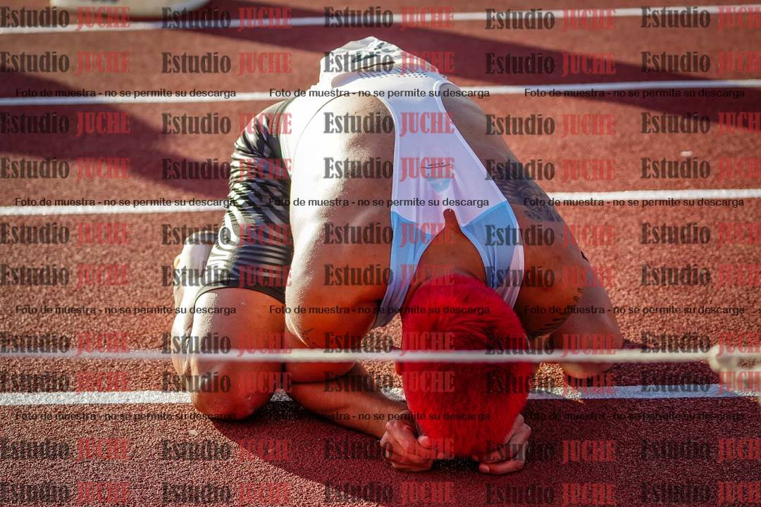 Fotos de algunos extras y podios del día 2