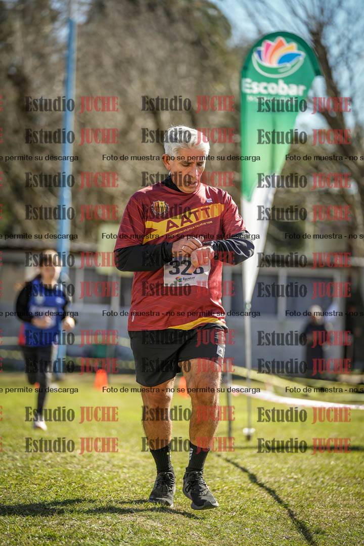 Fotos de la llegada del cross de 1500 m