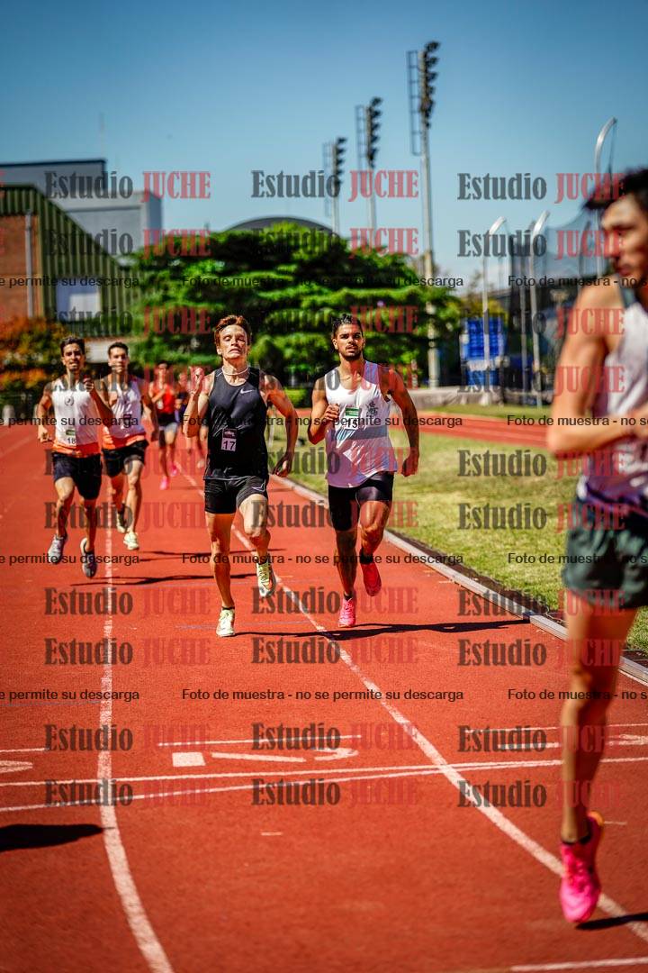 Fotos de los 800 m llanos de varones