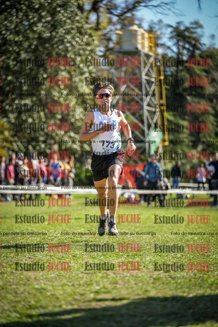 Fotos de la llegada del cross de 2000 m