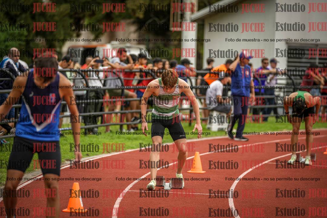 Fotos de los 400 m llanos de varones