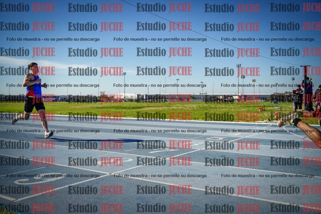 Fotos de los 400 m llanos de varones