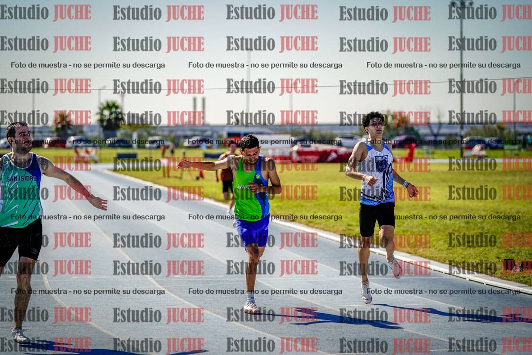 Fotos de los 400 m llanos de varones
