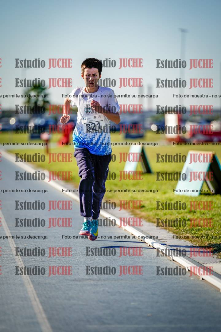 Fotos de los 2000 m llanos de varones