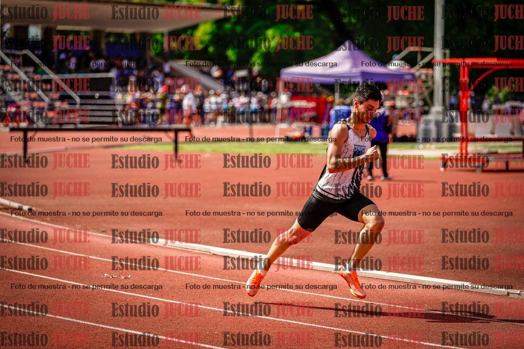 Fotos de los 400 m llanos de varones