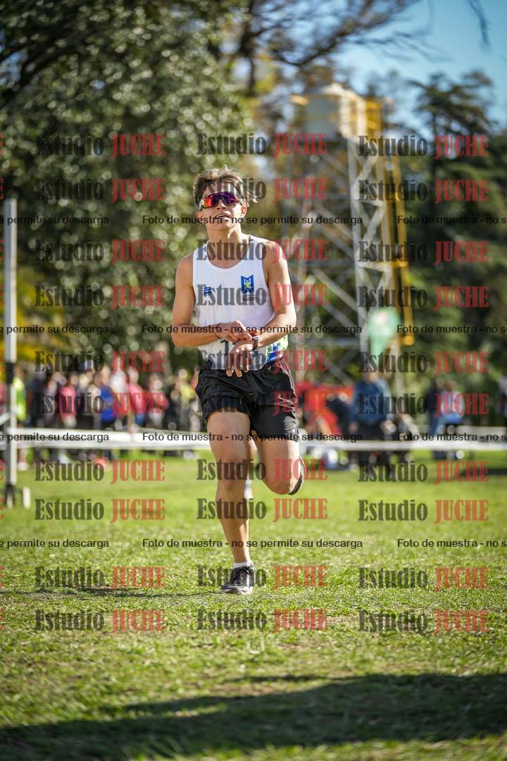 Fotos de la llegada del cross de 2000 m