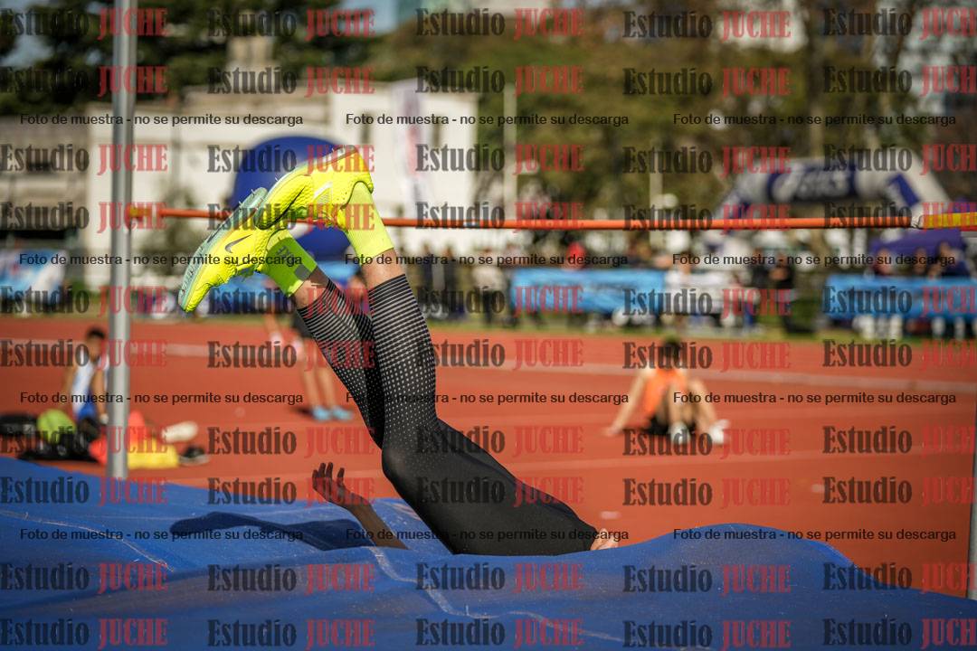 Fotos del salto en alto de varones