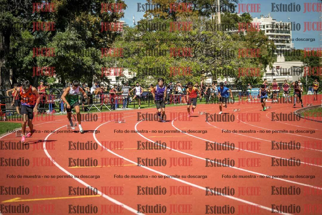 Fotos de los 200 m llanos de varones