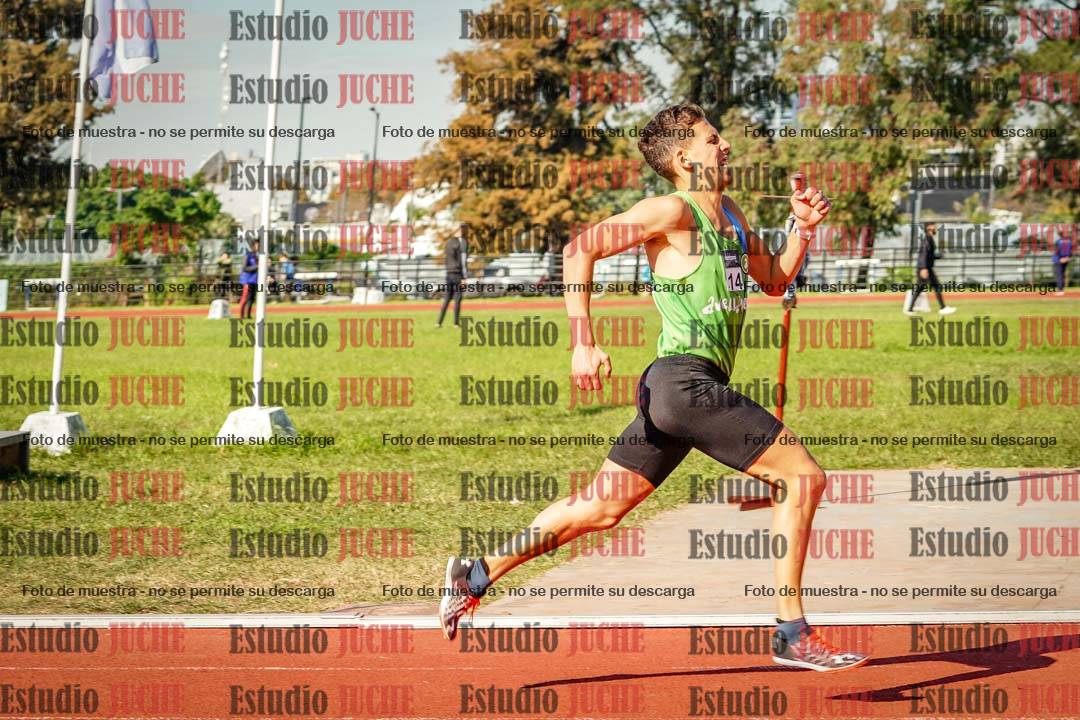 Fotos de los 800 m llanos de varones