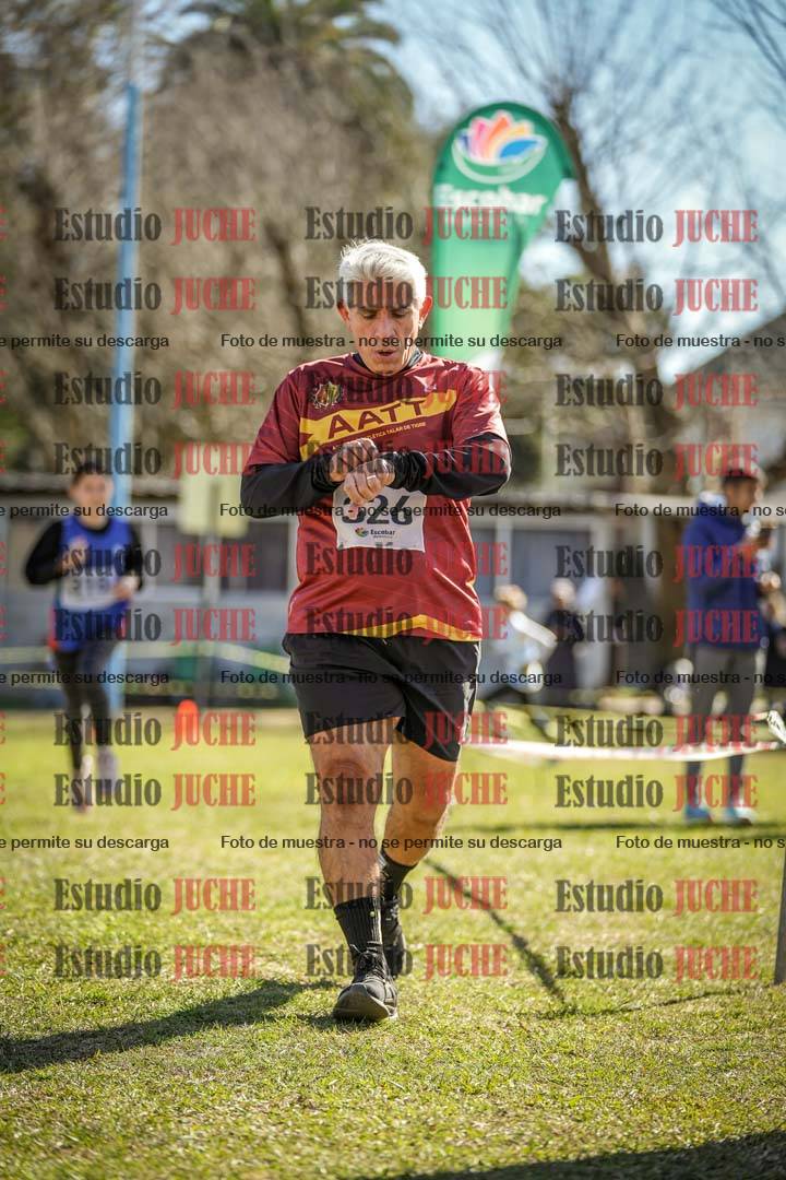 Fotos de la llegada del cross de 1500 m