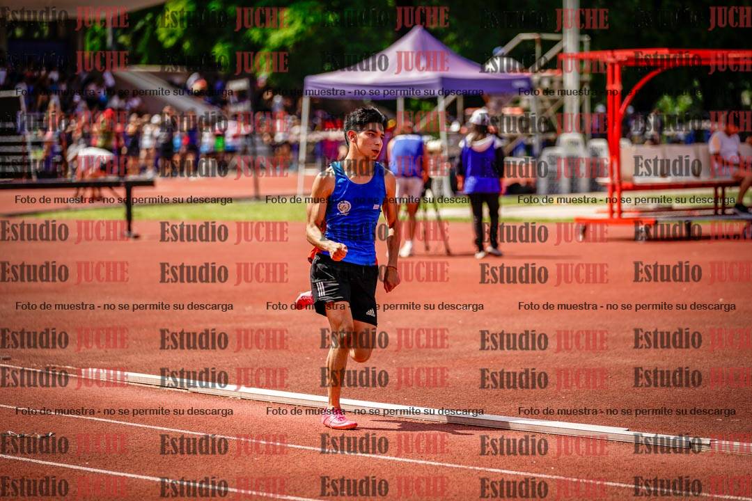 Fotos de los 400 m llanos de varones