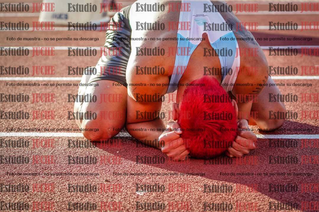 Fotos de algunos extras y podios del día 2