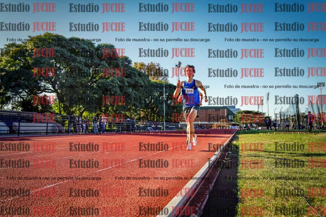 Fotos de los 3000 m llanos de varones
