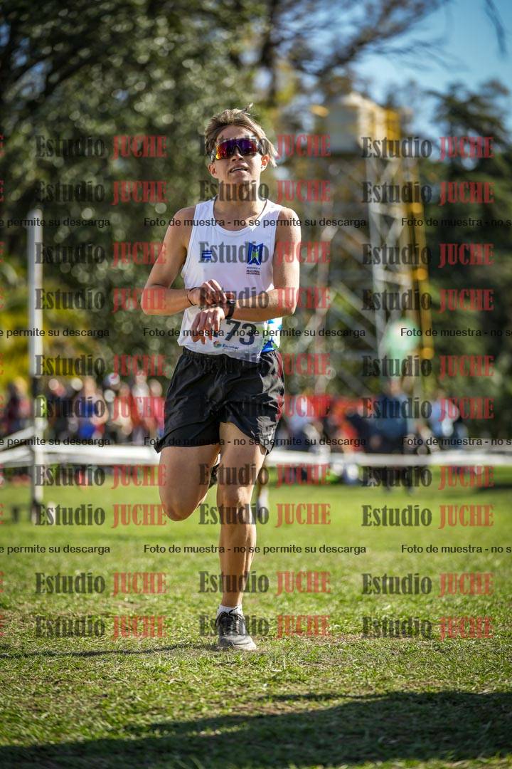 Fotos de la llegada del cross de 2000 m