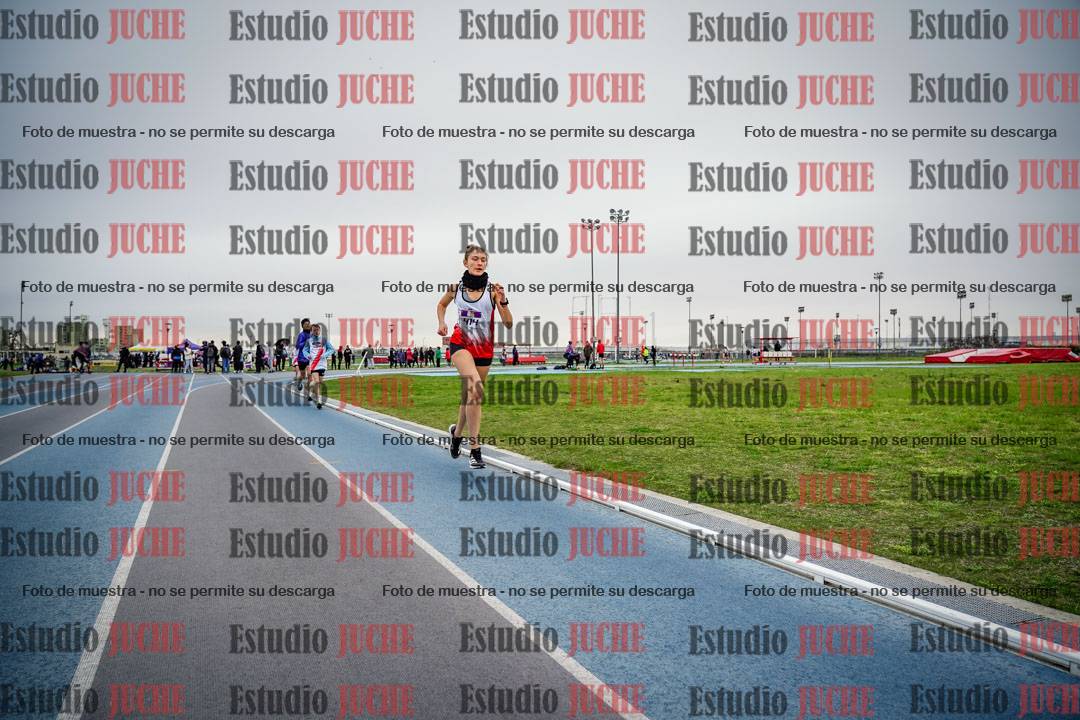 Fotos de los 2000 m llanos de mujeres U14 y U17 - varones U14