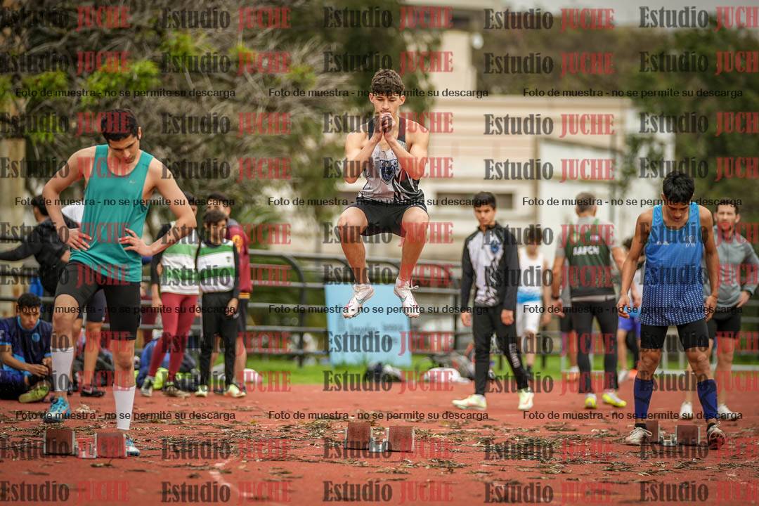 Fotos de los 200 m llanos de varones