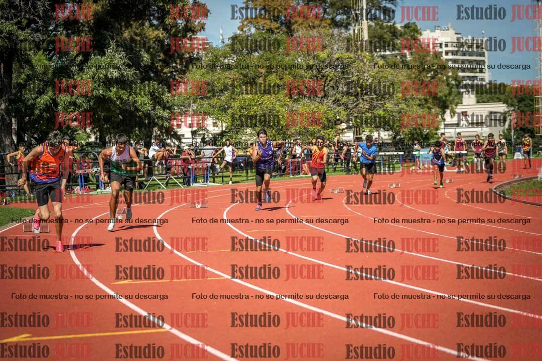 Fotos de los 200 m llanos de varones