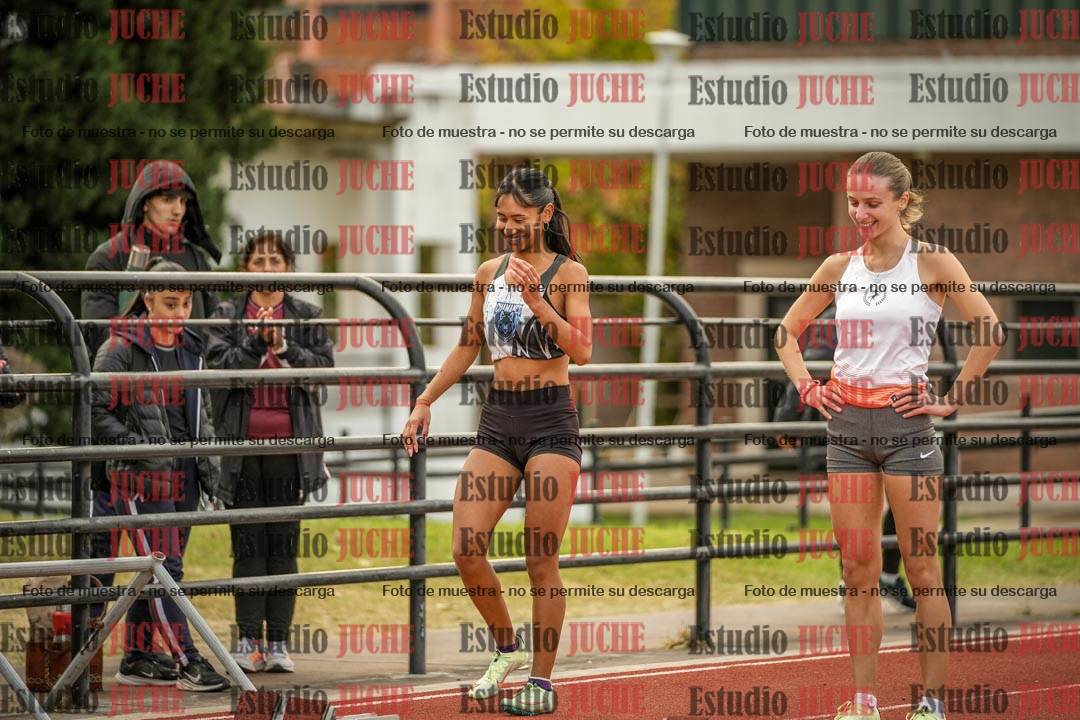Fotos de los 100 m llanos de mujeres - FINAL