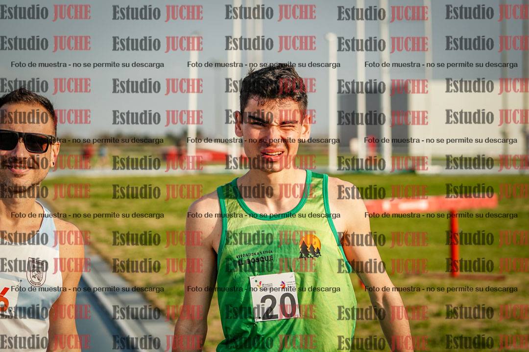 Fotos de los 3000 m llanos de varones