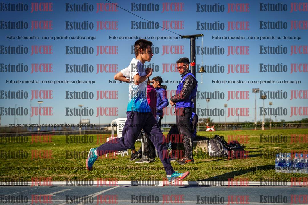 Fotos de los 2000 m llanos de varones