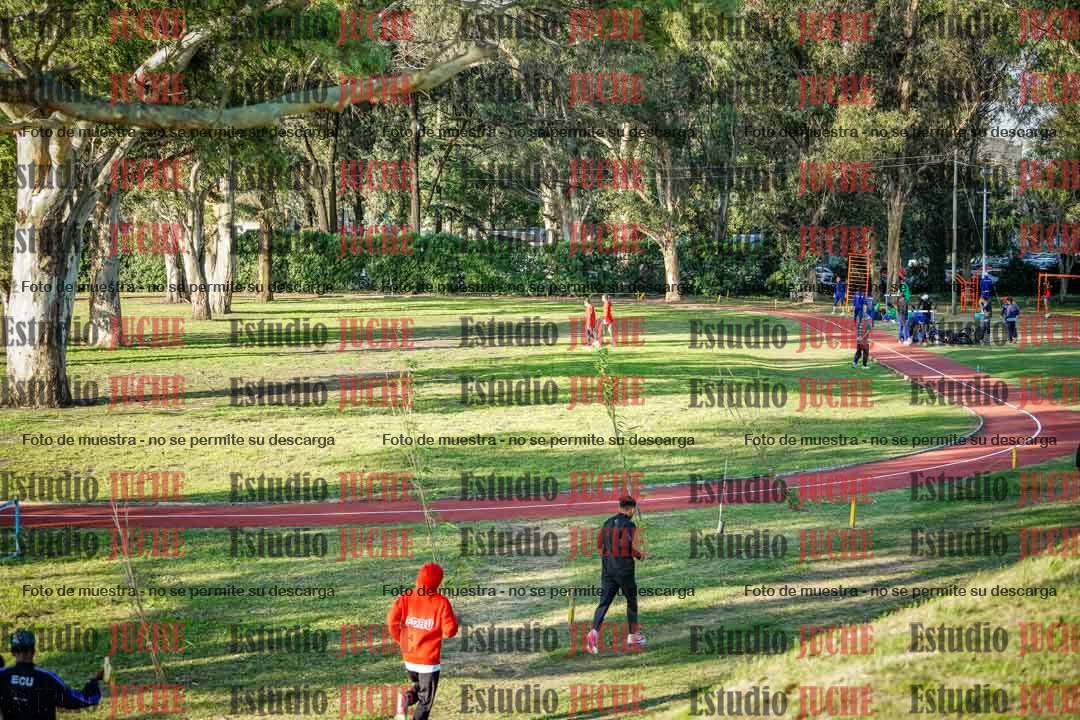 Fotos de algunos extras y podios del día 1
