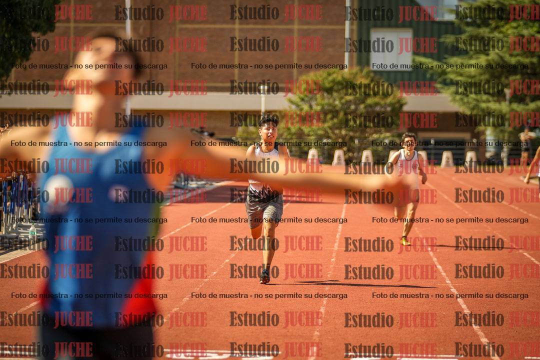 Fotos de los 400 m llanos de varones