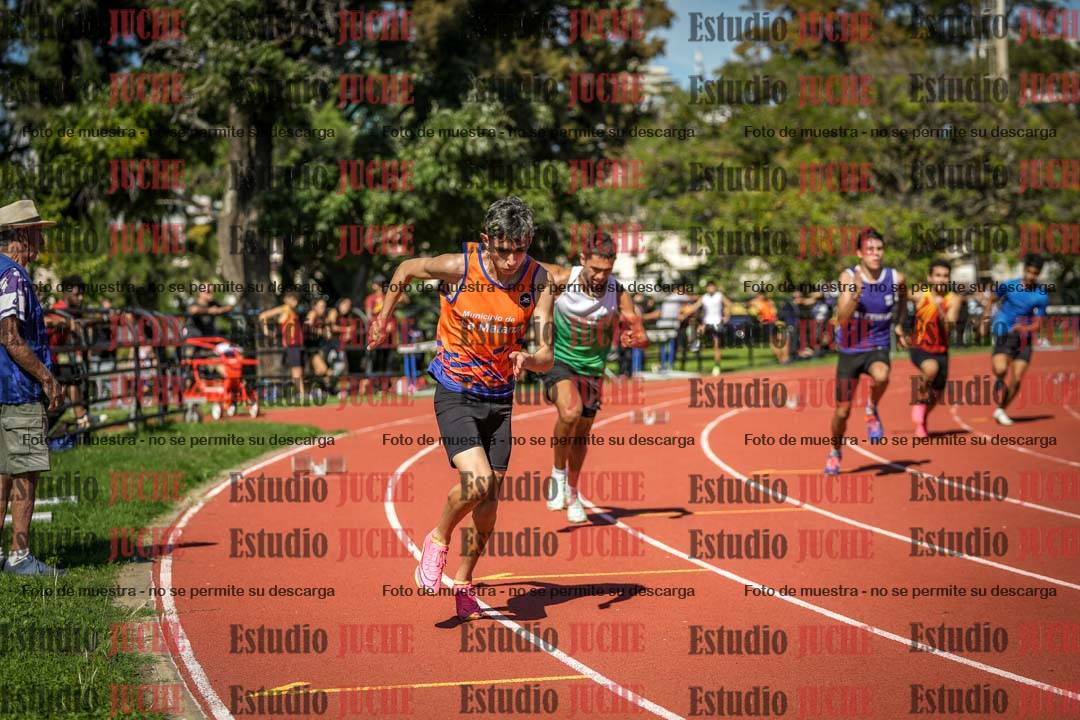 Fotos de los 200 m llanos de varones