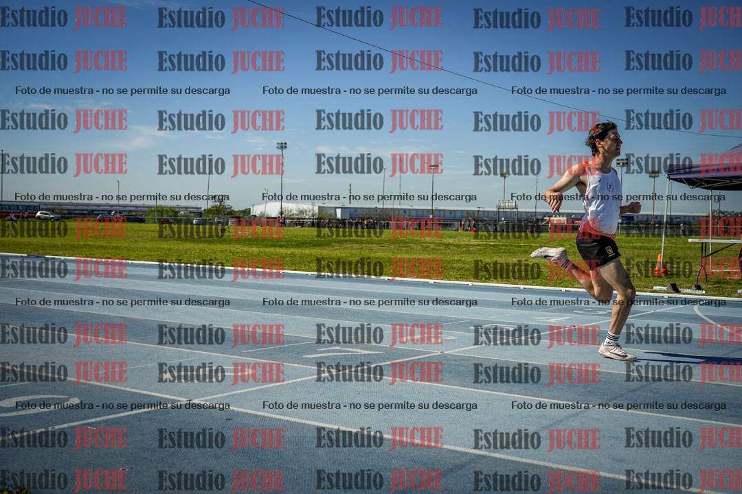 Fotos de los 400 m llanos de varones