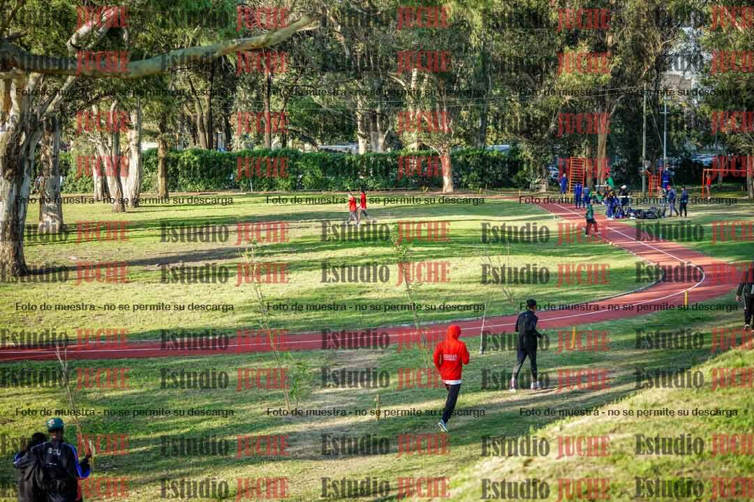 Fotos de algunos extras y podios del día 1