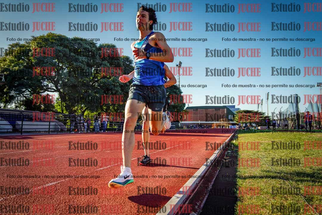 Fotos de los 3000 m llanos de varones
