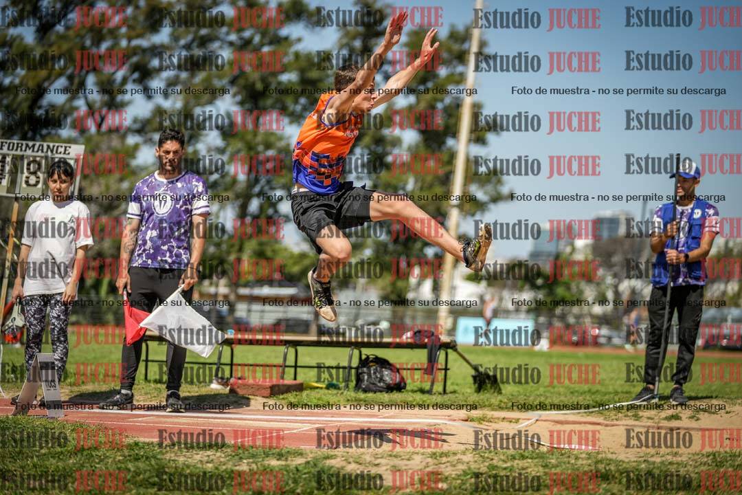 Fotos del salto en largo de varones - (incluye octatlón)