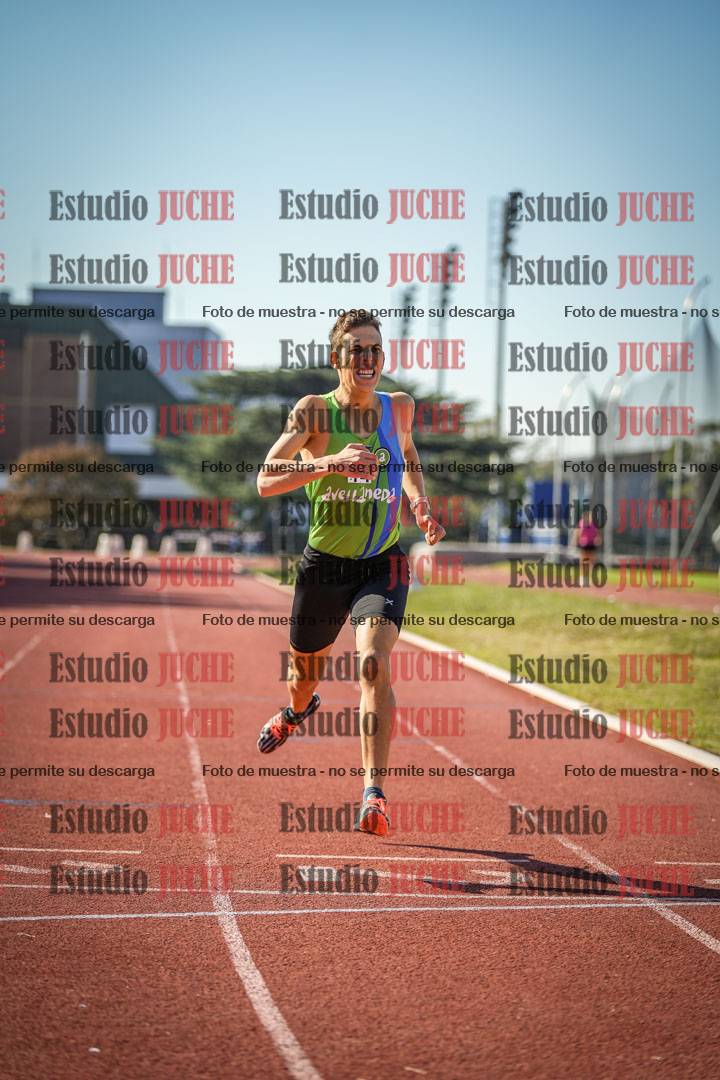 Fotos de los 800 m llanos de varones