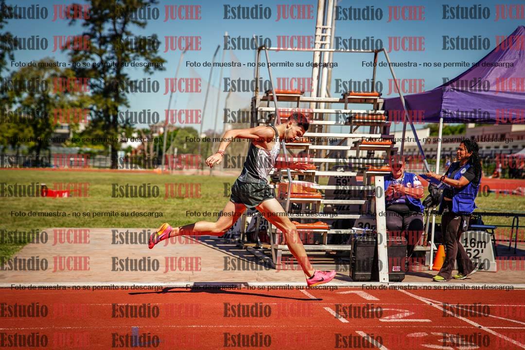 Fotos de los 800 m llanos de varones