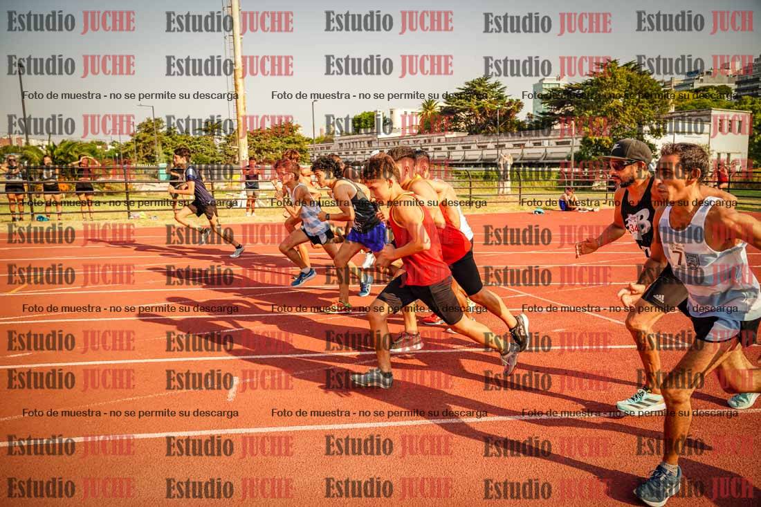 Fotos de los 1500 m llanos de varones