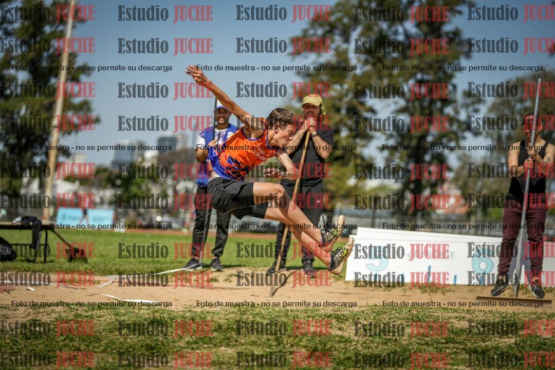 Fotos del salto en largo de varones - (incluye octatlón)