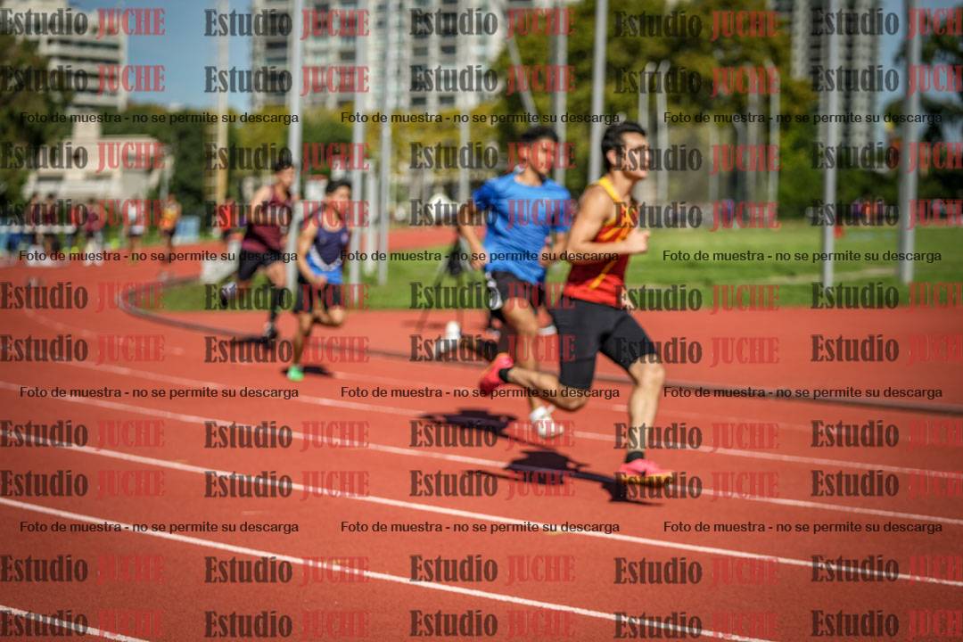 Fotos de los 200 m llanos de varones