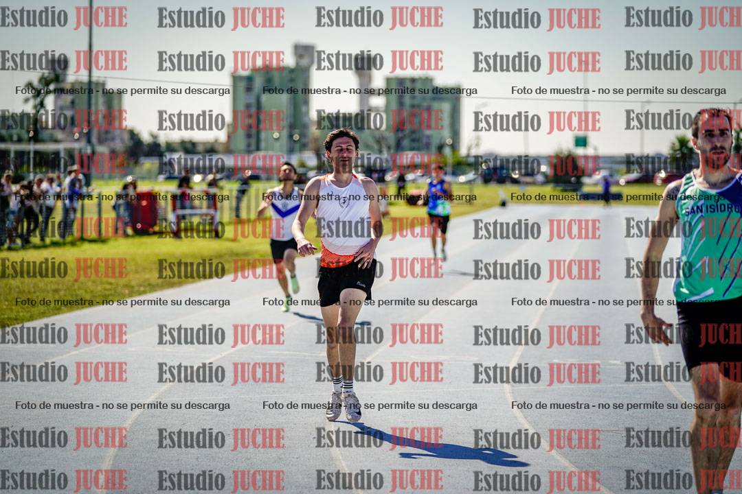 Fotos de los 400 m llanos de varones
