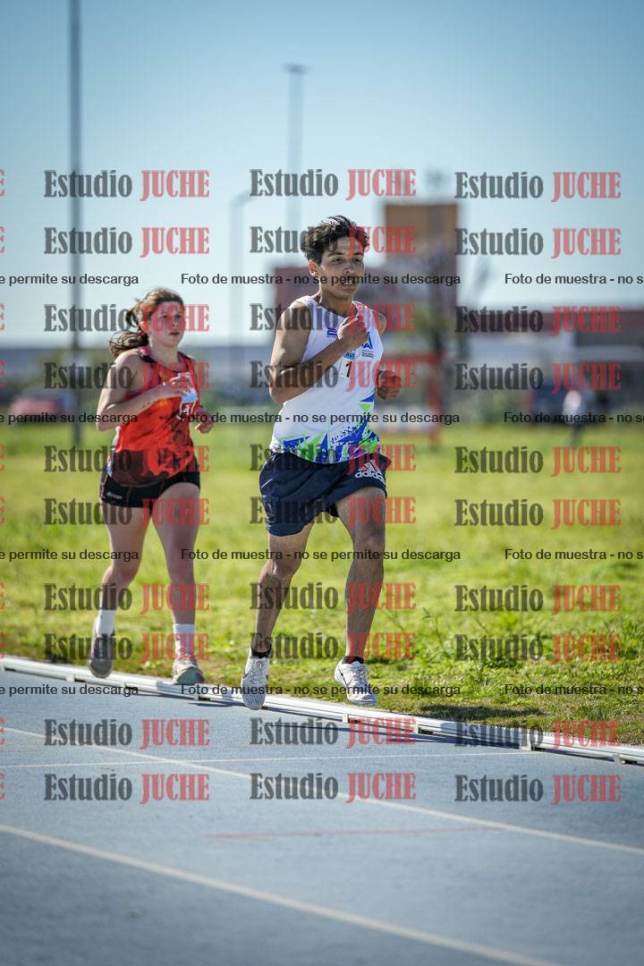 Fotos de los 5000 m llanos de mujeres y varones