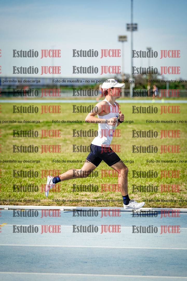 Fotos de los 3000 m llanos de varones