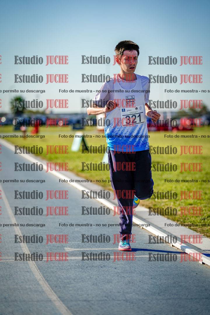 Fotos de los 2000 m llanos de varones