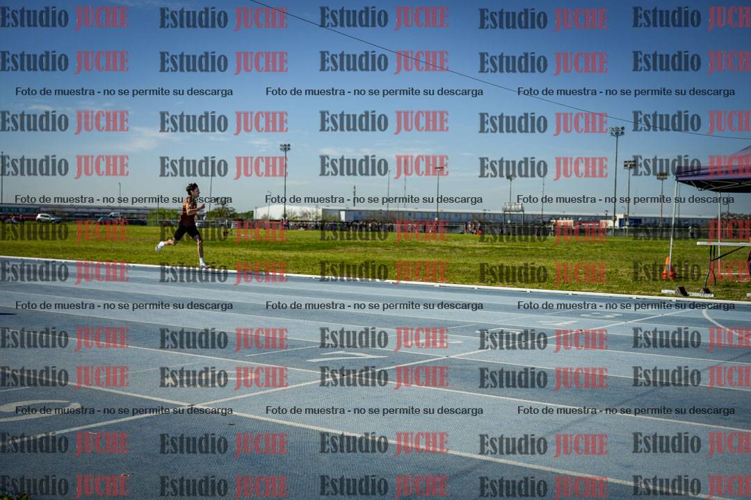 Fotos de los 400 m llanos de varones