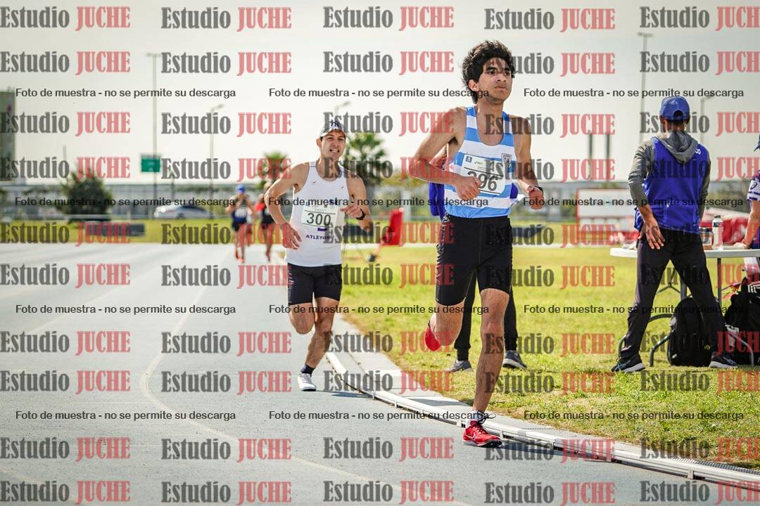 Fotos de los 3000 m llanos de varones