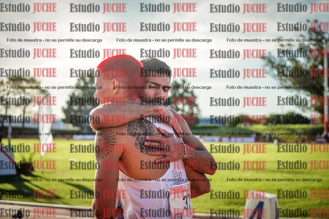 Fotos de algunos extras y podios del día 2