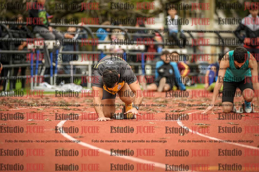 Fotos de los 200 m llanos de varones