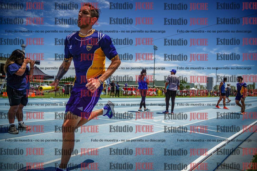 Fotos durante el transcurso de los relevos 20' para running teams - serie 2
