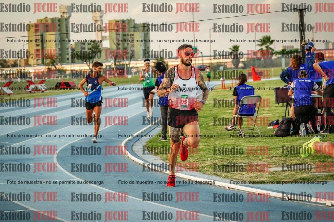 Fotos de los 3000 m llanos de varones
