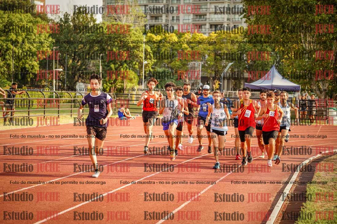 Fotos de los 1500 m llanos de varones